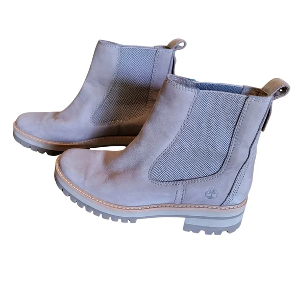 Timberland Women's Courmayeur Valley Chelsea Boot in taupe nubuck leather - Picture 2 of 11